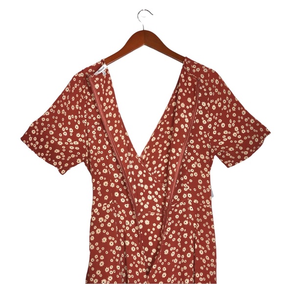 Madewell Wrap-Front Floral Print Daisy Field/Rust Orange Short Sleeve Romper - Picture 7 of 9